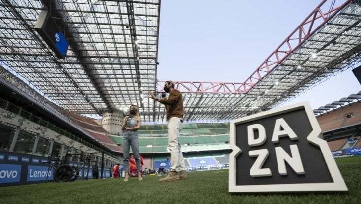 Abbonamenti pirata a Dazn, Sky, Mediaset Premium e Disney Channel: 1.800 denunciati
