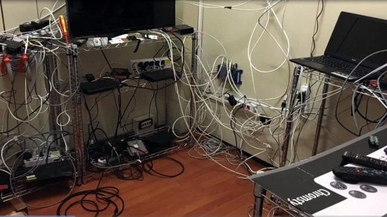 Blitz antipirateria: oscurato network illegale con base italiana a Napoli
