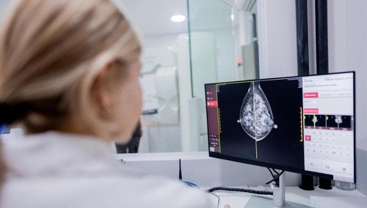 Tumore al seno triplo negativo: c’è una nuova terapia