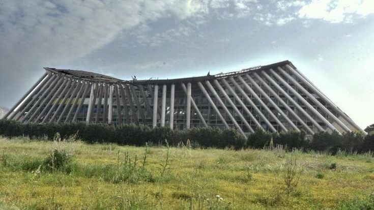 Impianti sportivi di Palermo, nel 2027 torneranno fruibili piscina, palasport e diamante