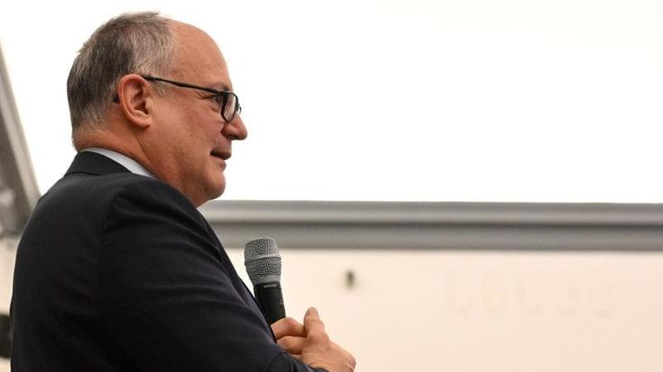 Gualtieri sul Teatro di Roma: “Dalla destra un atto di arroganza: i partiti non si intromettano nella cultura. Scavalcato pure Sangiuliano”