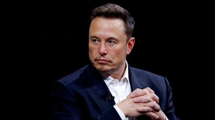 Elon Musk non è più trilionario. Le vendite su SpaceX riportano il suo patrimonio sulla terra