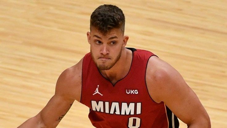 Basket Nba: insulti antisemiti on-line, i Miami Heat sospendono Meyers Leonard