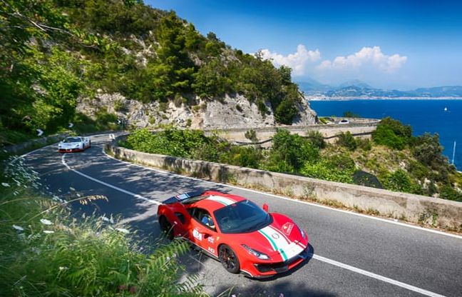 Ferrari Cavalcade, che passione