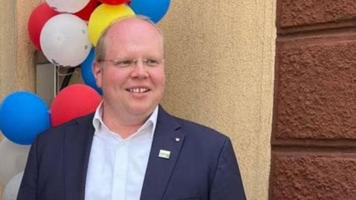 Sindaco tedesco derubato in hotel a Ostia: finale amaro per il pellegrinaggio di Thomas Hafele