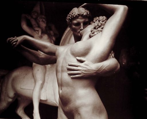 Mibact, campagna social per la cultura: "Cercate e twittate l'eros nei musei"