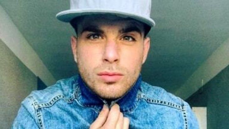 Ragazzo folgorato dal phon, indagini sull'impianto elettrico. Gli amici ricordano Leo: "Innamorato della vita"