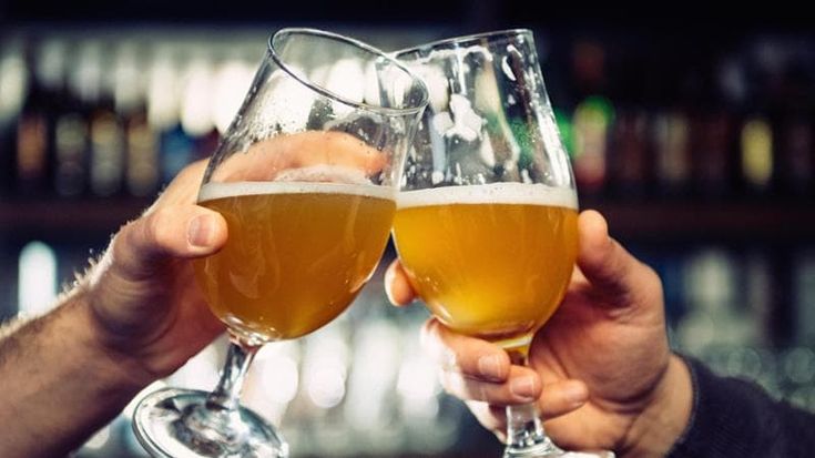 Gli Usa ora temono lo sciopero della birra. La protesta dei lavoratori: “Aumenti salariali o sarà stop”