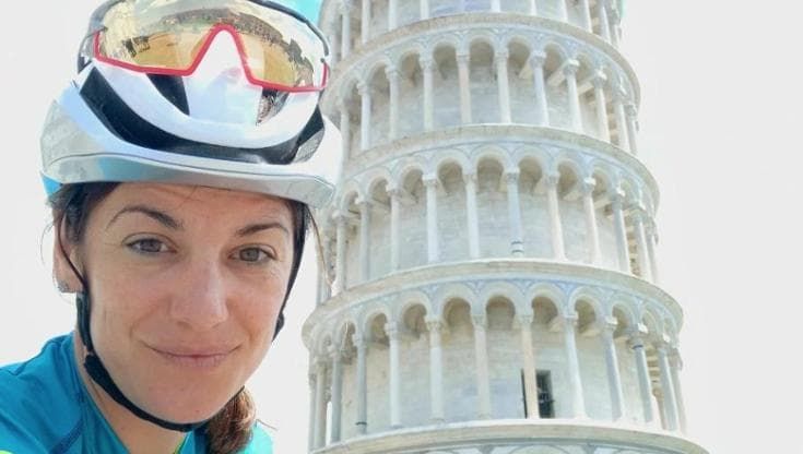 Palermo, un’auto travolge un gruppo di ciclisti. Muore una donna