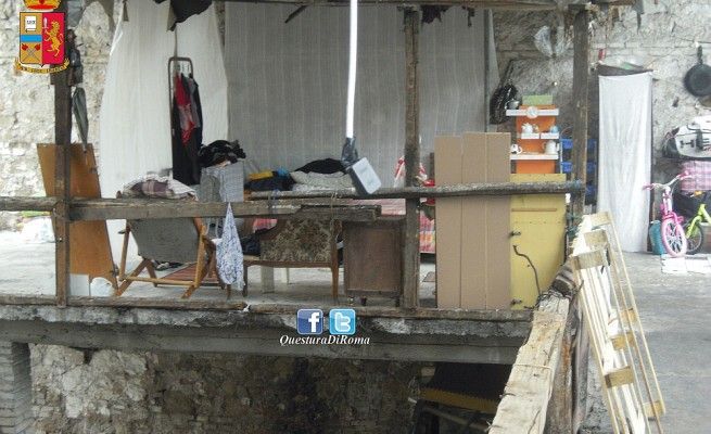 Arriva in Italia, viene segregata<br />e costretta a mendicare: 2 arresti