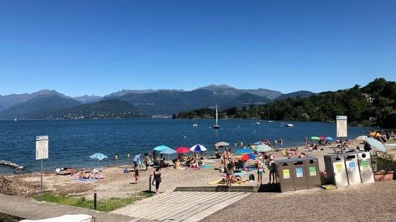Lago Maggiore, troppi schiamazzi: il sindaco vieta la spiaggia di notte