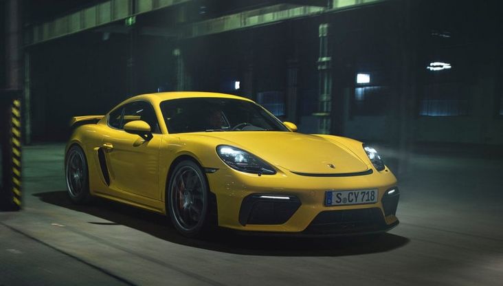 Porsche 718 Cayman GT4