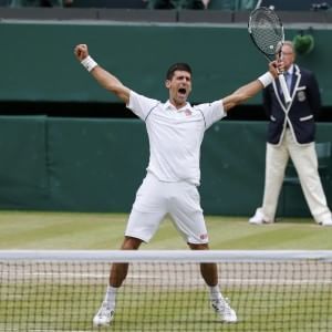 Djokovic vince Wimbledon: battuto Federer in quattro set