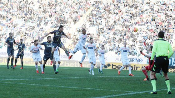 Carpi-Chievo 1-2: Inglese ex spietato, i biancorossi affondano 