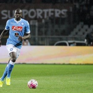 Napoli, il Chelsea vuole Koulibaly: 36 milioni, ma De Laurentiis resiste