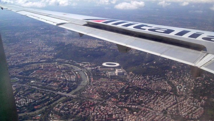 Il pilota Alitalia: “Oggi la mia ultima tratta, che magone togliere la divisa”