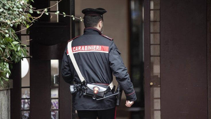 Spaccio nel Catanese, sgominata gang dai carabinieri. Fratello e sorella gestivano il business