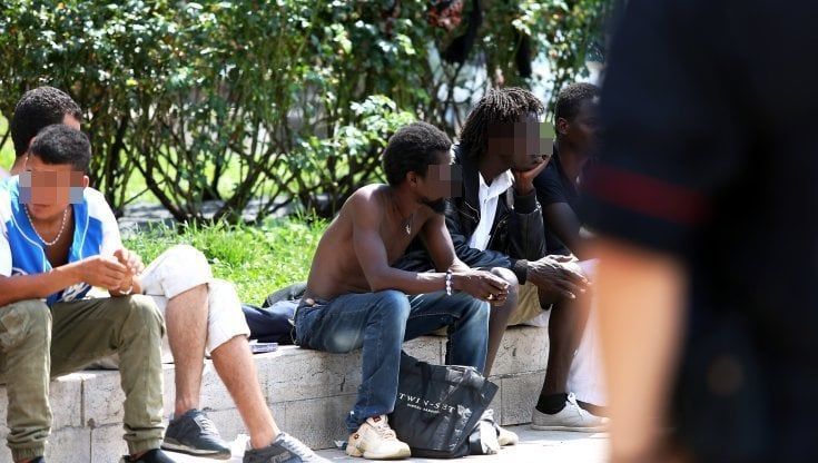 Accoglienza migranti, per la maxi truffa delle onlus 10 condanne fino a 11 anni