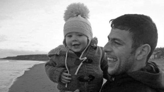 Scrive lettera al papà in paradiso: la risposta della Royal Mail è sorprendente