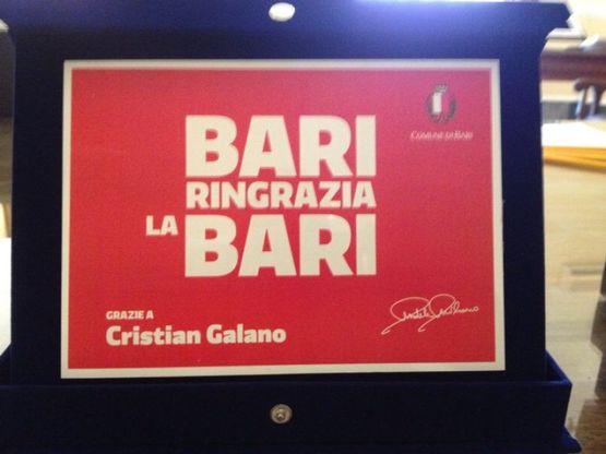 "Bari ringrazia la Bari": le targhe per i calciatori