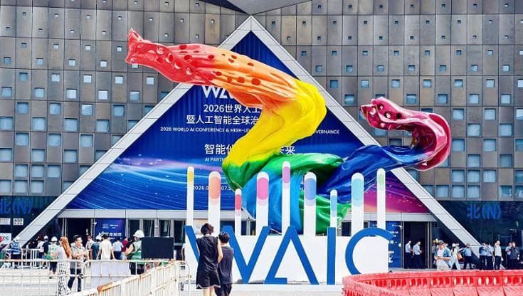Cina, licenze sull’export di IA, chip e solare: libere le API, bloccati i pesi dei modelli