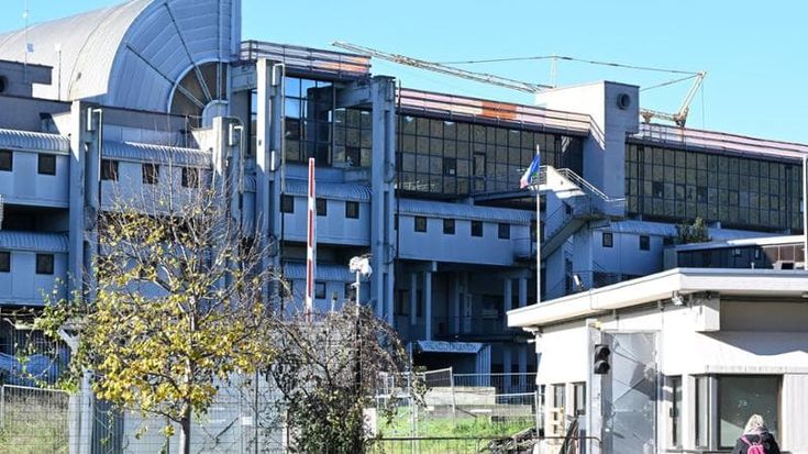 Prato, accuse nel volantino anonimo dopo l’appello del procuratore