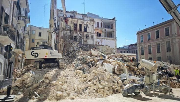 Bari, altri tre indagati per il crollo del palazzo di via Pinto: omissioni nella messa in sicurezza