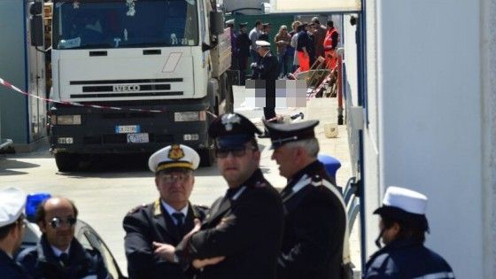 Orrore a Molfetta, padre e figlio morti nel tombino di una azienda per salvare l'altro fratello