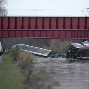 Francia, deraglia treno ad alta velocità. Almeno dieci morti