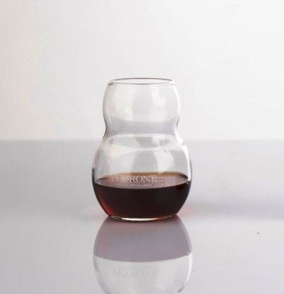 Design, nasce l’esclusivo bicchiere “Bufala”