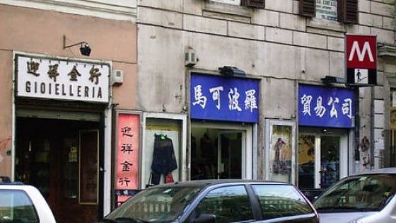 Confesercenti: volano i negozi "etnici", ma il settore resta in crisi