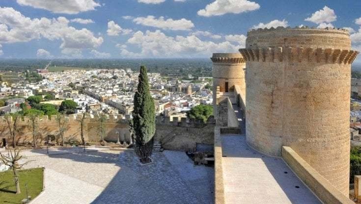 Bella e inaccessibile, Oria è una cittadina da favola: "Castello e cattedrale chiusi, qui aspettiamo ancora il lieto fine"