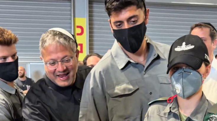 Flotilla, indagati i ministri Katz, Ben-Gvir e i vertici dell’esercito israeliano: “Pestaggi e torture”
