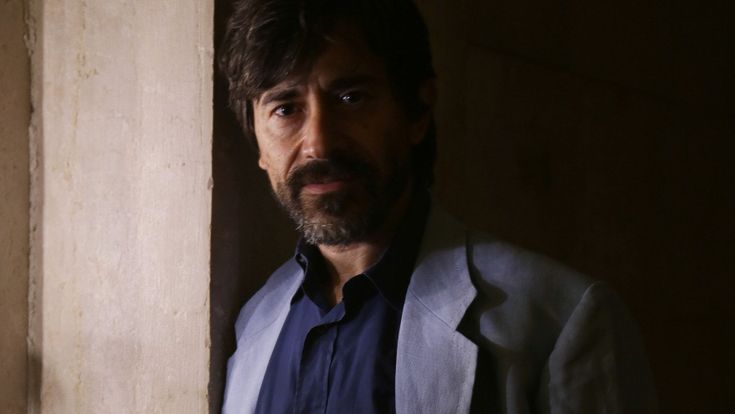 L'intervista. Luigi Lo Cascio: "Questa città del Sud che non si ribella più"