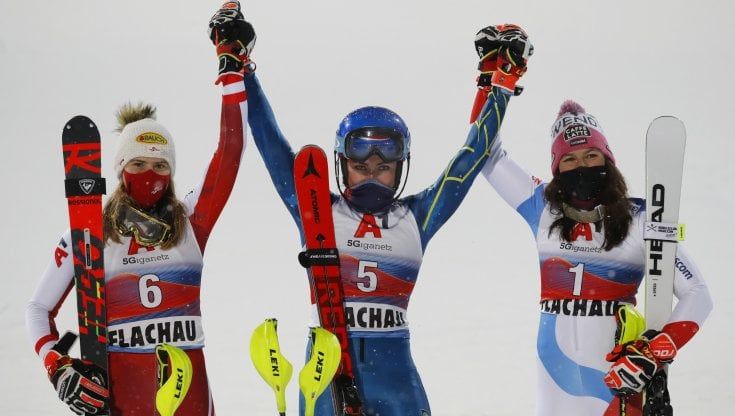 Sci, Mikaela Shiffrin vince lo speciale di Flachau