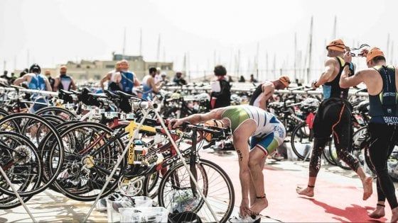 A Ostia per Revolution Triathlon International festa, sport e tanti disagi al traffico 