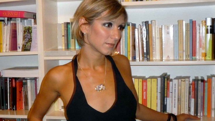 Genova, marcia indietro del Comune sull'incontro con l'autrice Pro Vita. La ospita il parroco: "Libertà di espressione"