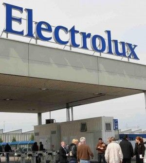 Electrolux perde 112 milioni nel trimestre, primo rosso dal 2009