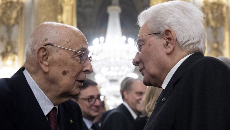 Dagli insulti alla moral suasion, Mattarella il tessitore brinda al dialogo  