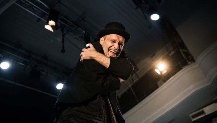 "Vladimiro", così Jurij Ferrini aspetta Godot ai tempi del lockdown: stasera in streaming
