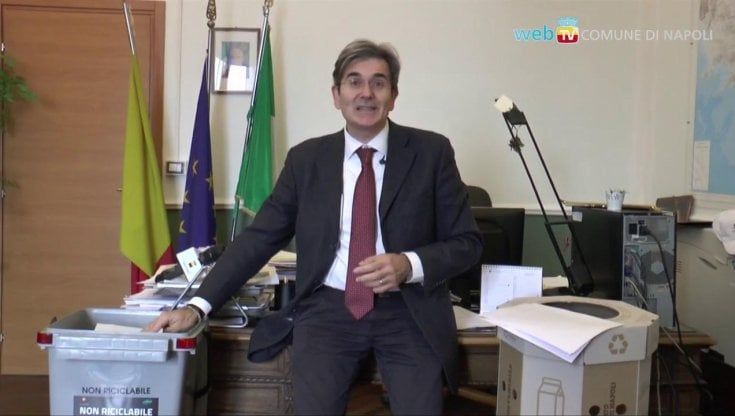 Comune Napoli, si dimette l'assessore Raffaele Del Giudice