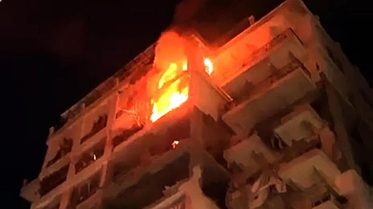 Hezbollah attacca, Israele risponde: fuga di massa. Beirut vieta le attività militari dei miliziani