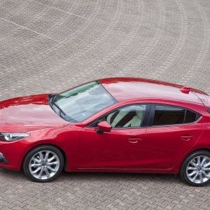 Mazda 3, le magie del motorino hi-tech