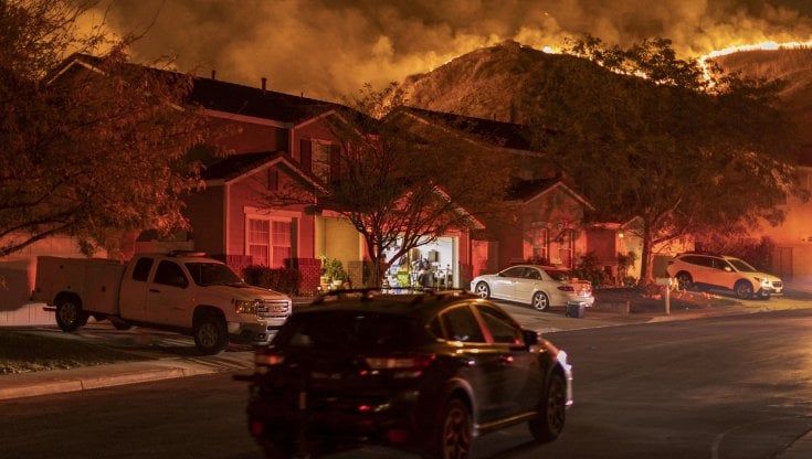 Incendi Usa, fumo e polveri mettono a rischio la salute