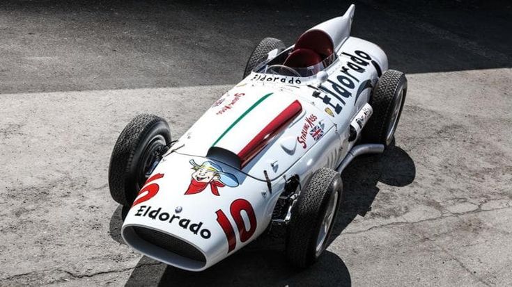 Maserati celebra i 100 anni del Tridente al Goodwood Revival