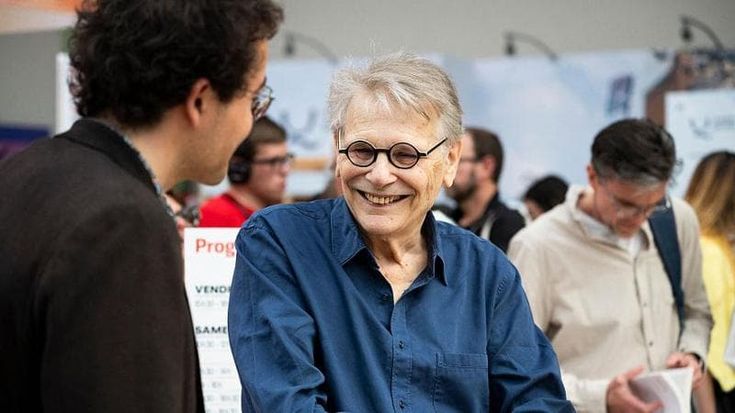 Daniel Pennac: “L’Europa ha perso l’anima salviamoci ridendo”
