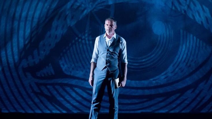 Massini e i sogni: “Di notte il nostro inconscio diventa un teatro”