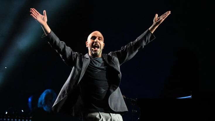 Checco Zalone, Avatar e Lupin, tre assi per il grande schermo