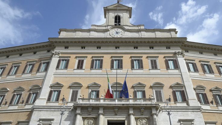 Le settecento leggi in attesa di un nuovo governo 