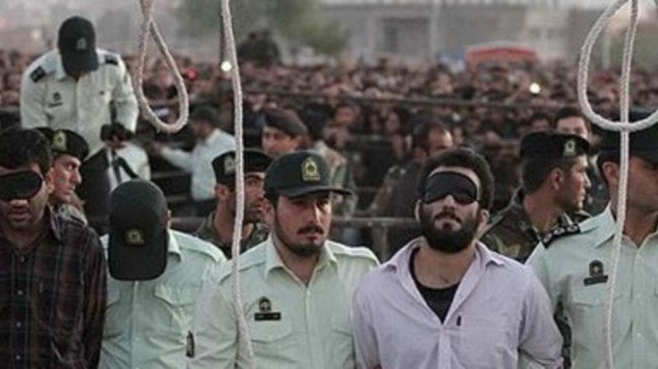 Iran, aumenta il numero degli impiccati: la Campana contro i dissidenti e i critici del regime